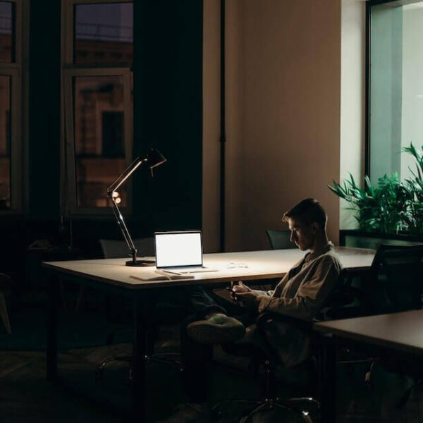 How to Work Around the Clock Without Sacrificing Your Health, Happiness, or Career